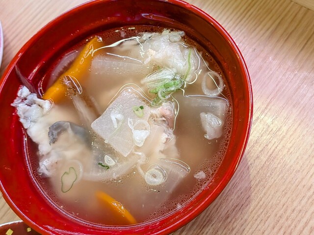 できたて注文寿司 100円くりっぱー 新富店 - 青葉（回転寿司）の写真