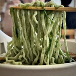 なかむらそば - アーサーそば麺にアーカーが練り込まれてます！