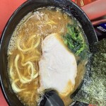 ラーメン 杉田家 本店 - 