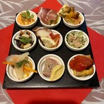 サーラ・マンジェ・ドゥ・クール  - 