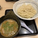 由丸 - 