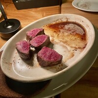 カルネジーオ イースト - 