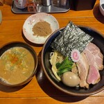 麺屋 真心 - 特製つけ麺 
                                魚粉