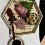 紗和 - ウニたっぷり！お刺身も旨味がたっぷり！お酒が進みます。