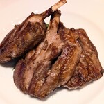 ベンジャミンステーキハウス - ラムチョップ柔らかくてジューシーで美味しかった