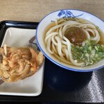 吉本食品 - 冷やしかけ小(１玉)とかき揚げです。