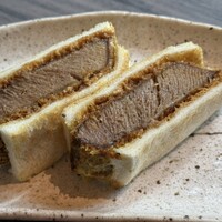 近江うし焼肉 にくTATSU 日本橋室町店 - タンカツサンド