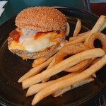 ラッキーピエロ マリーナ末広店 - 