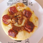 CALM - カレーとお肉のパン