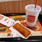 バーガーキング - 料理写真:アイスコーヒー：200円、アップルパイ：140円