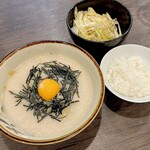 本丸亭 - 冷製とろろそば＋生卵＋味付ネギ＋セットの白米