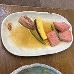 板前焼肉 一斗 天下茶屋本店 - カイノミと一切れの豚トロ