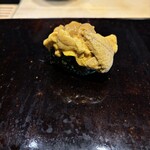 鮨 三心 - 山口赤雲丹、すじ海苔シャリ握り