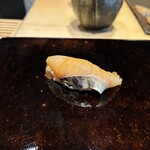 鮨 三心 - 鰆づけ(答志島)