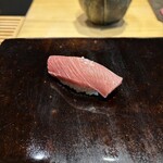 鮨 三心 - 鮪トロ、塩