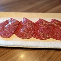 焼肉うしごろ 新宿三丁目店 - うちもも