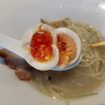 宍道湖しじみ中華蕎麦 琥珀 - 味玉 ♪