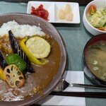 丸勝食堂 - 料理写真:夏野菜カレー