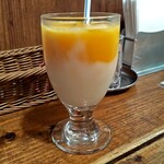 インド定食ターリー屋 - マンゴーラッシー：マイスター特典