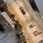 バインミーシンチャオ - キレイなお店