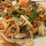 バインミーシンチャオ - サラダ美味しい！