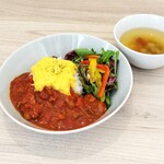 カフェ&ダイニング アーチ HIBIYA - たっぷりトマトのビーフハヤシ