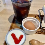 サーティーナインカフェ - 水出しアイスコーヒー、ゆで卵、ヨーグルト
