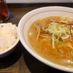 麺屋 朱雀