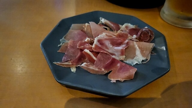 Uncle & Tivoli photo 3