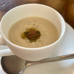 ピオッポ - ランチセットのスープ(カリフラワー)