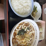 山田うどん食堂 - 