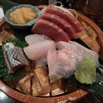 魚っこや - お刺身盛り合わせ