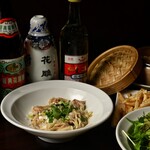 齊華房 - 紹興酒も豊富にございます