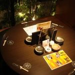 時の居酒屋 刻 - ライトアップされたお庭が見える人気の円卓個室