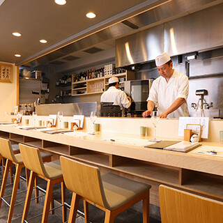 焼鳥・鶏料理専門店 新鶏_1