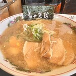 白馬童子 - しあわせラーメン 880円