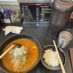 らーめん 信玄 - 越後　チャーシュー　味付けたまご　小ライス