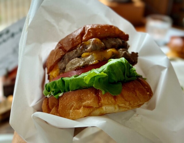 Burger & Smile Maker's （バーガー & スマイル メイカーズ） - 亀山