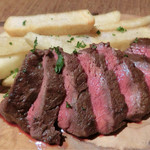 ラ・クローヌ - 本日の鉄板ステーキ シンタマ？ ランプ？