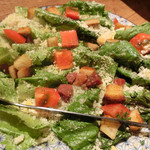 ラ・クローヌ - 鉄板シーザーサラダ 961円。