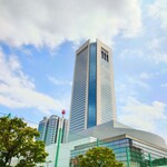 うな賀 - 初台駅ビルでもあるオペラシティ。