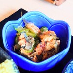 うな賀 - 夏のビールに嬉しい、冷たい"鰻ざく"。