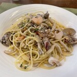 文流 - シーフードとキノコのスパゲティ（塩味）