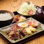 くまき食堂 - 越谷ねぎの天ぷらと炭焼き牛すじ定食