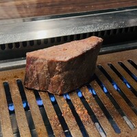 VinIX - メインのお肉火入れスタート