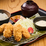 くまき食堂 - 大粒カキフライ定食(五粒)