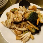 王府井 酒家 - 五目野菜炒め