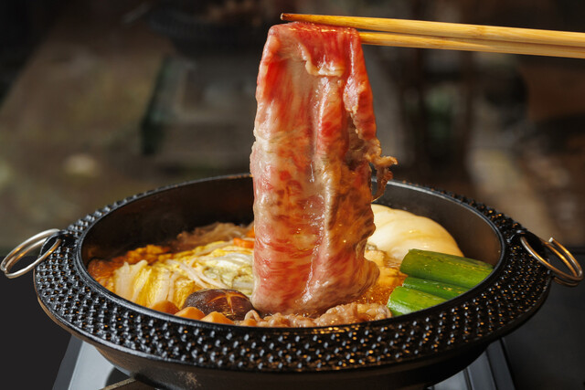 Sukiyaki Niku no Hiroshige Nishikichiba photo 3