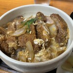 旬の料理 中華そば きんぐ - カツ丼大盛り　アップ