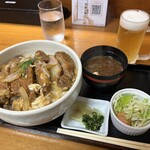 旬の料理 中華そば きんぐ - カツ丼　大盛り　1,260円　生ビール小　480円